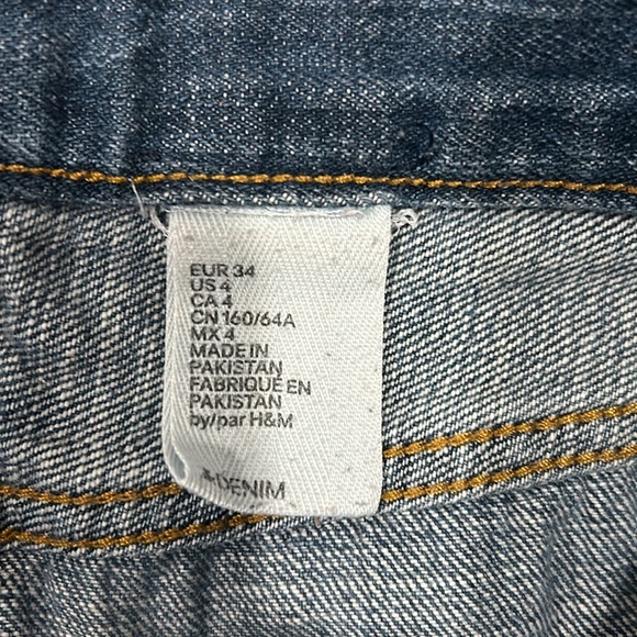 H&M denim shorts - Picture 3 of 3